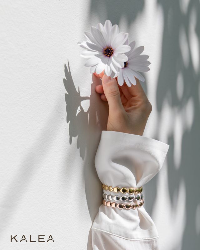 Bracciali MUST HAVE per questa primavera 🌸 scopri l’intera parure sul sito… è un’esplosione di stile!

#kaleagioielli #gioielliargento #shoponline #bracciali #MadeInItaly