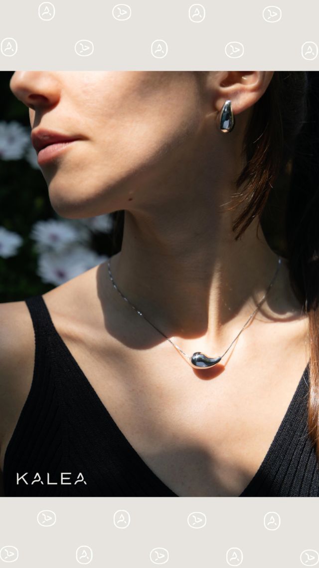 La forma più famosa del web: la goccia 🤎

Ciondolo e orecchini li trovi sul sito in argento rodiato e dorato! 🛍️

#kaleagioielli #madeinitaly #gioielliargento #shoponline
